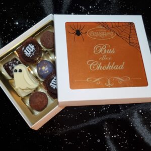 Halloweenask med 9 praliner