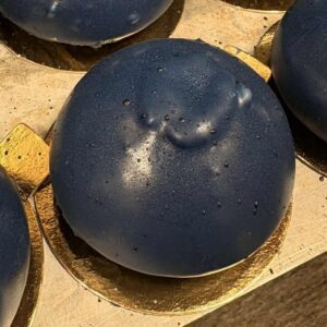 Blåbär Trompe lòeil fruktbakelse. Viralt fenomen.